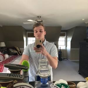 Meet your Posher, Logan